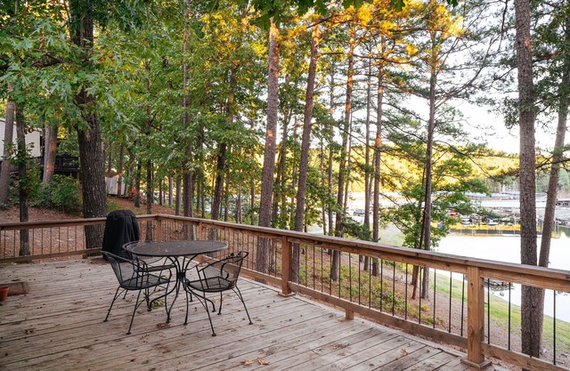 Mobile Home E-3 at Safe Harbor Brady Mountain on Lake Ouachita!