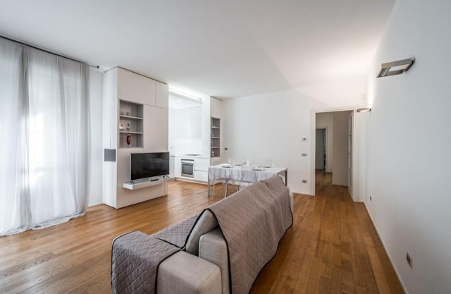 Modena City Lux near Policlinico