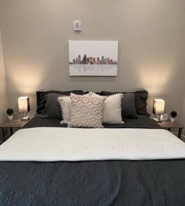 Modern 1BD Studio Apt in Plaza Midwood with Community Pool