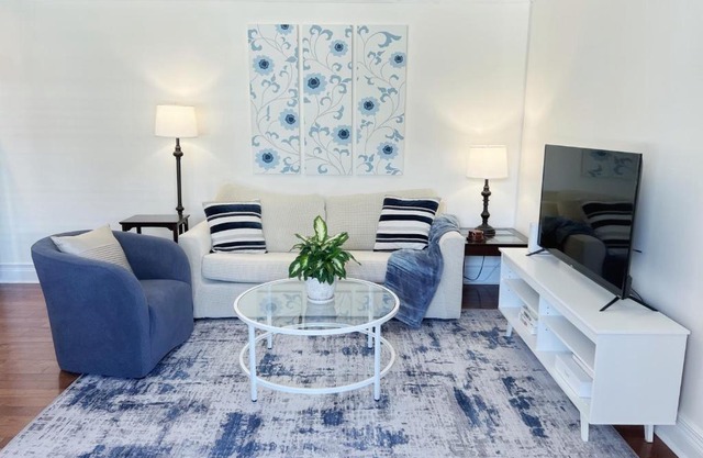 Modern 1BR apt in the heart of downtown Wilmington