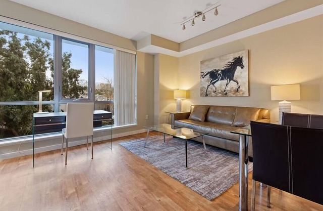 Modern 1BR near SJSU | Kitchen | Work Desk + WiFi