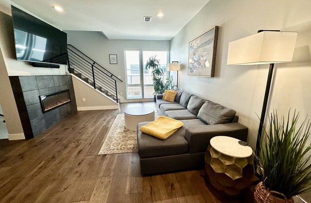 Modern 2-Bedroom - Walk to Broncos w/Hot Tub, Patio, & Fireplace!