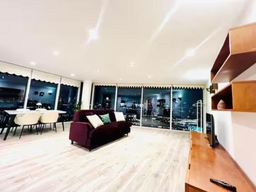 Modern 2BR, Near O2, Ideal for Work & Leisure