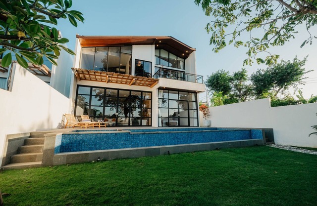 Modern 3 BDR Villa in the Heart of Bingin