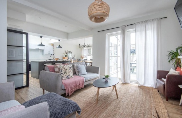 Modern 3B Home with Garden in Eltham, London