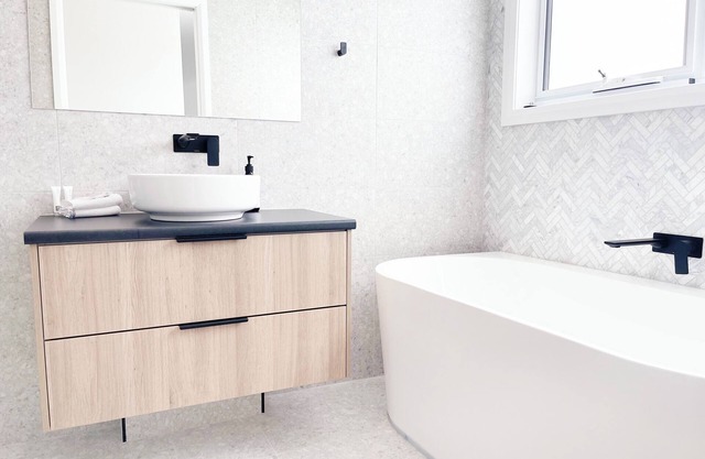 Modern 4 Bedroom Retreat in Wagga Wagga!