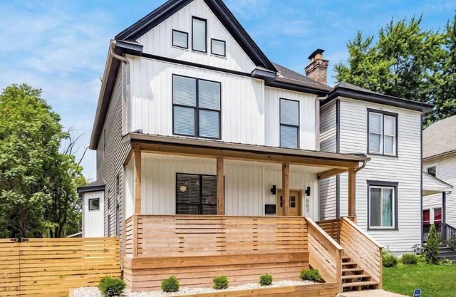 Modern 4Bd Home | Outdoor Living, Near Downtown and Children's Hospital