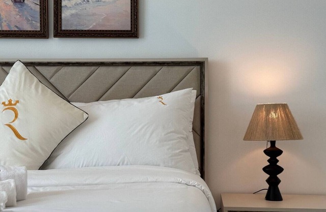 Modern 4BR Spacious Family Apartment in Yas Island