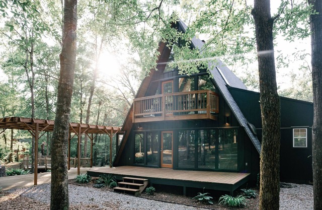 Modern A-Frame cabin with Dock on West Point Lake