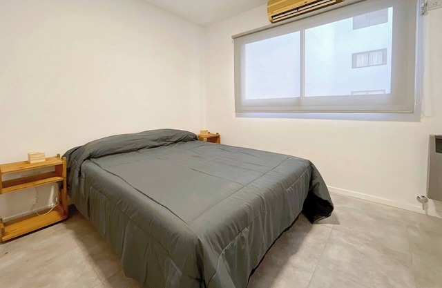 Modern Almagro Apartment for 4 Guests with Balcony and Full Amenities