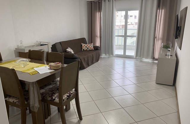 Modern and cozy apartment 2 minutes from the beach.