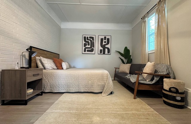 Modern And Spacious Studio Retreat