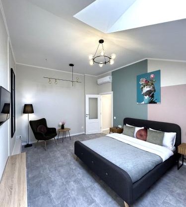 Modern Apartment, 5mins to Rynok Square