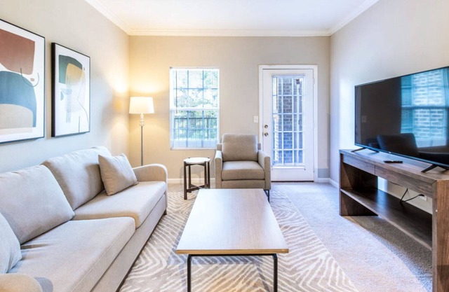 Modern Apartment in Prime Location (ID7473X04)