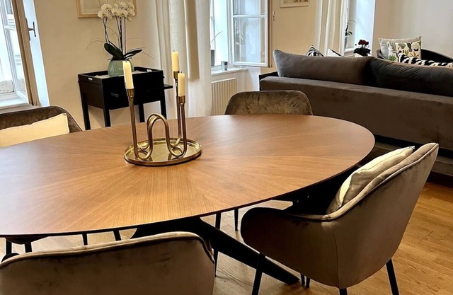 Modern apartment on the Naschmarkt, just a few minutes from the opera and yet quiet