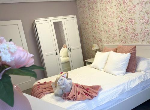 Modern apartment with jacuzzi and city view, Almería, 80 m²