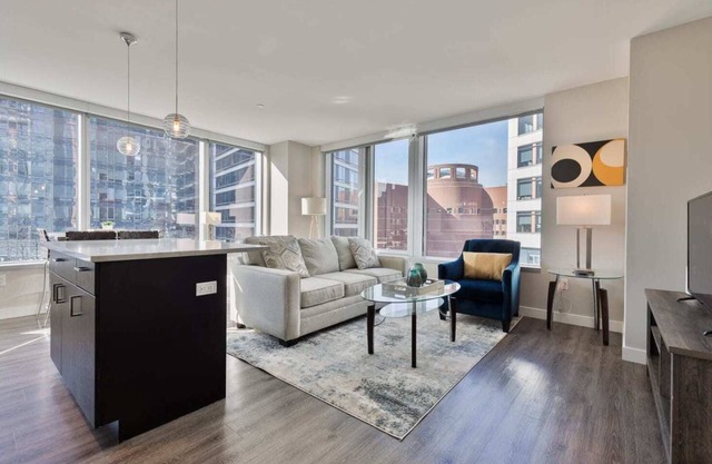 Modern Apt with Gym S