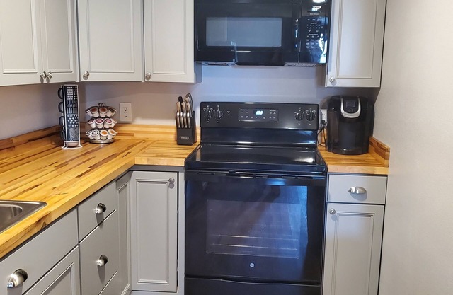 Modern barn close to downtown Pueblo