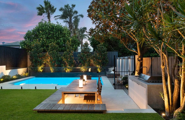 Modern Beach House with swimming pool and very close to the beach