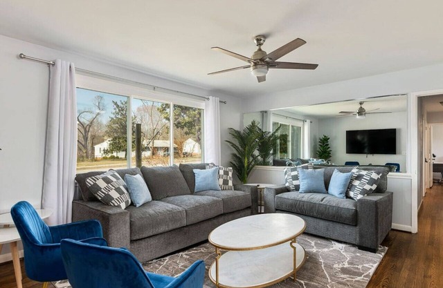 Modern Bungalow | Game Room | Fire Pit | Grill