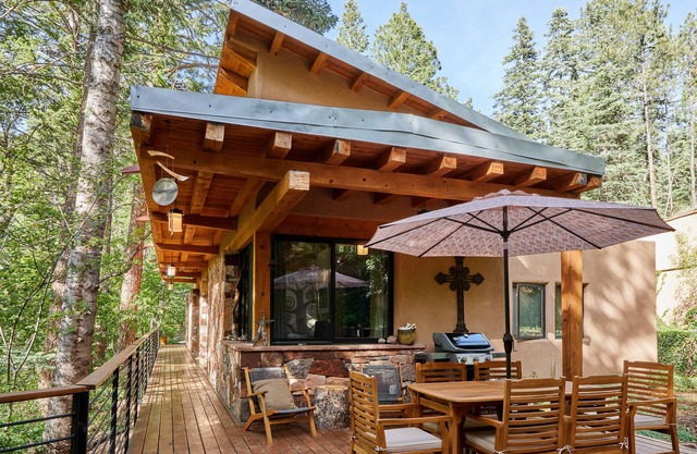 Modern Cabin Inside Sf National Forest 12 Miles to Plaza