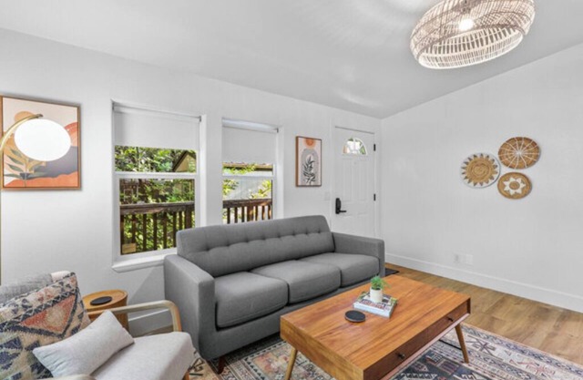 Modern Cabin - (Oak)