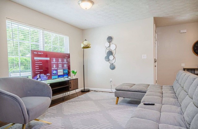 Modern Columbus Haven Military/Travel agents