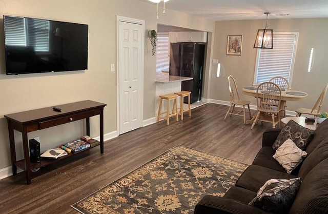 Modern Comfort + Convenient Location!