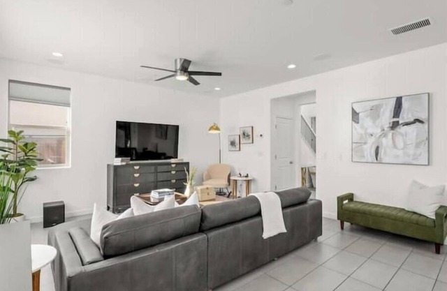 Modern Comfort: Madera Edition