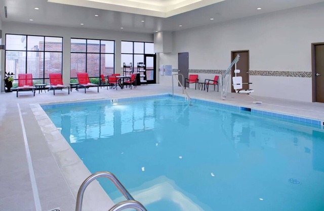 Modern Comforts | Free Breakfast & WiFi | Columbus Scenic Stay | Near Scotio Dow