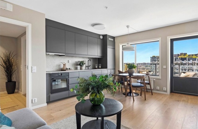 Modern Elegance Meets Comfort: Your Dream Apartment Awaits Downtown
