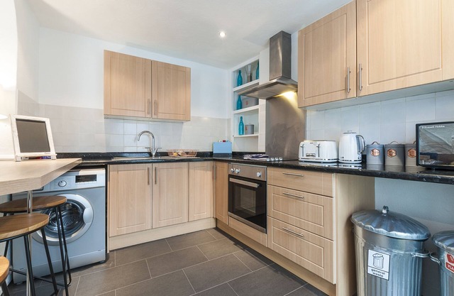 Modern Exeter City Cottage Howell Road