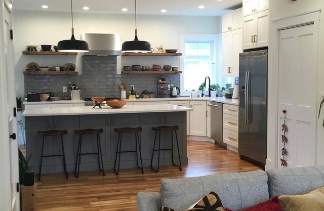 Modern Farm House in quiet neighborhood