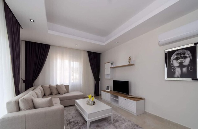 Modern Flat with Shared Closed Pool in Alanya