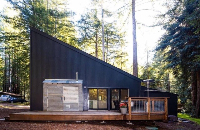 Modern House w. Fast Internet in 1 Acre Land