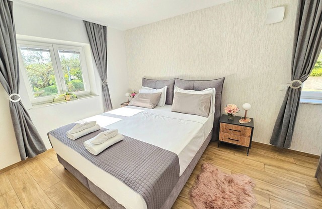 Modern Istrian Holidayhouse with big garden, family & Pet-friendly