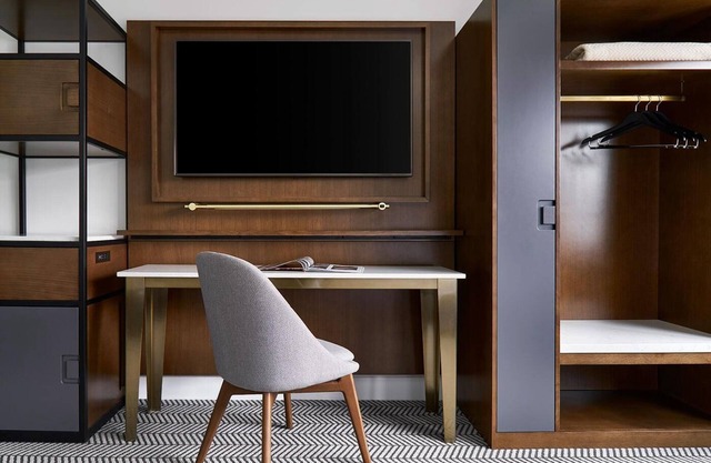 Modern Luxury in the Heart of Foggy Bottom DC -Walk Everywhere- Stay in Comfort