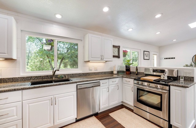 Modern Meadow Vista Vacation Home w/Spacious Deck