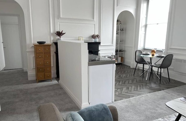 Modern newly refurnished apartment in the heart of Sherwood Forest- Worksop Nottinghamshire