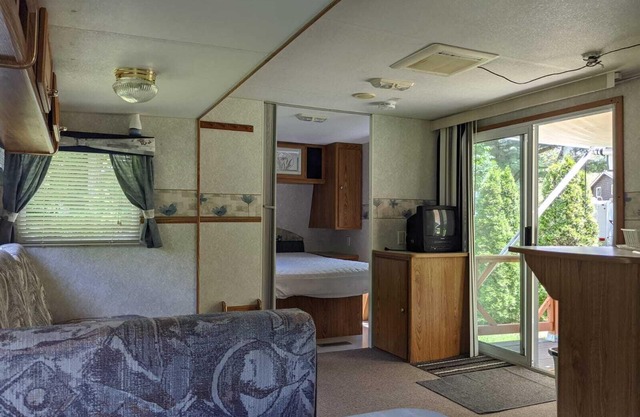 Modern Rental Trailer at Bon Echo Family Campground (The Prowler)