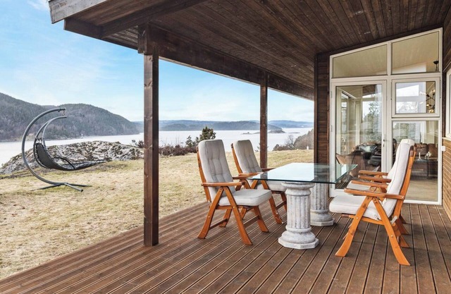 Modern Sleeps 14 w/Panoramic Fjord-view, Petsok
