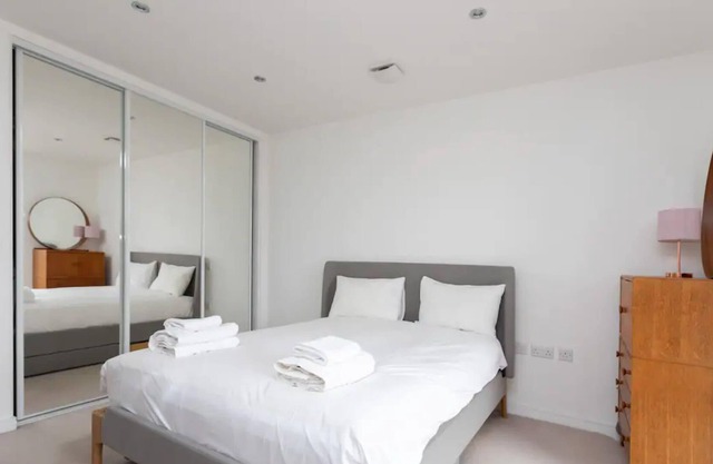 Modern & Spacious 1BD Flat with Balcony - Finsbury