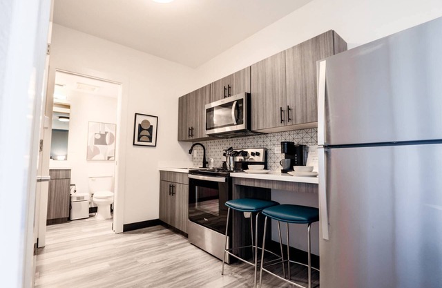 Modern Studio Apartment Next to Gym, Pickleball, Tennis, Padel Wellness Center