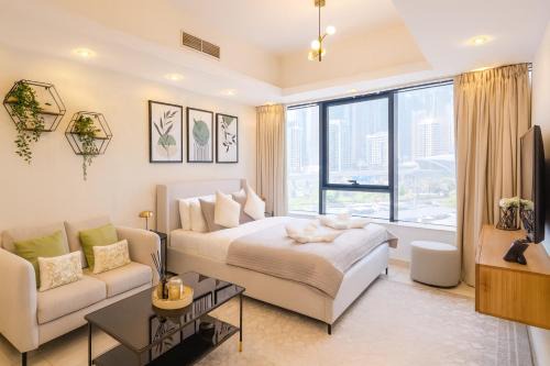 Modern Studio with Marina Skyline view in JLT - Prime Location near Metro