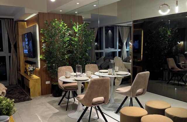 Modern Stylish 1BR Condo Uptown BGC w/View - 22u