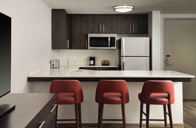 Modern Surfside Studio | Pool, Gym, Breakfast & Steps from the Ocean - 2 Units