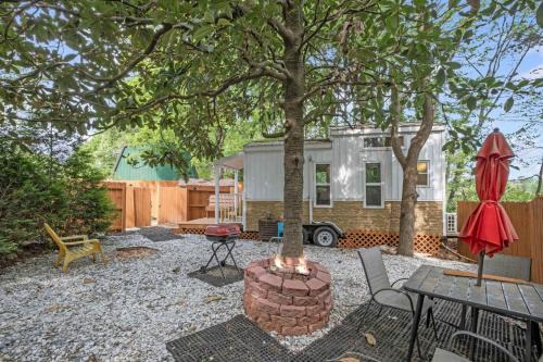 Modern Tiny Cabin for two