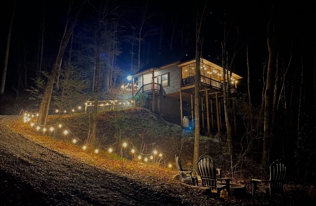 Modern Treetop Cabin on Stocked Trout Stream + Hot Tub + Fire Pit