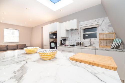 Modern Two-Bedroom Apartment in Paddington
