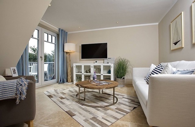 Modern vacation apartment for up to 4 people with balcony in a central location